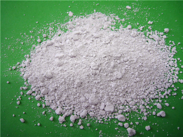酸洗水洗白刚玉微粉8000目中值：1.2±0.3微米