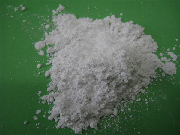 酸洗水洗白刚玉微粉2500目 中值：5.5±0.5微米
